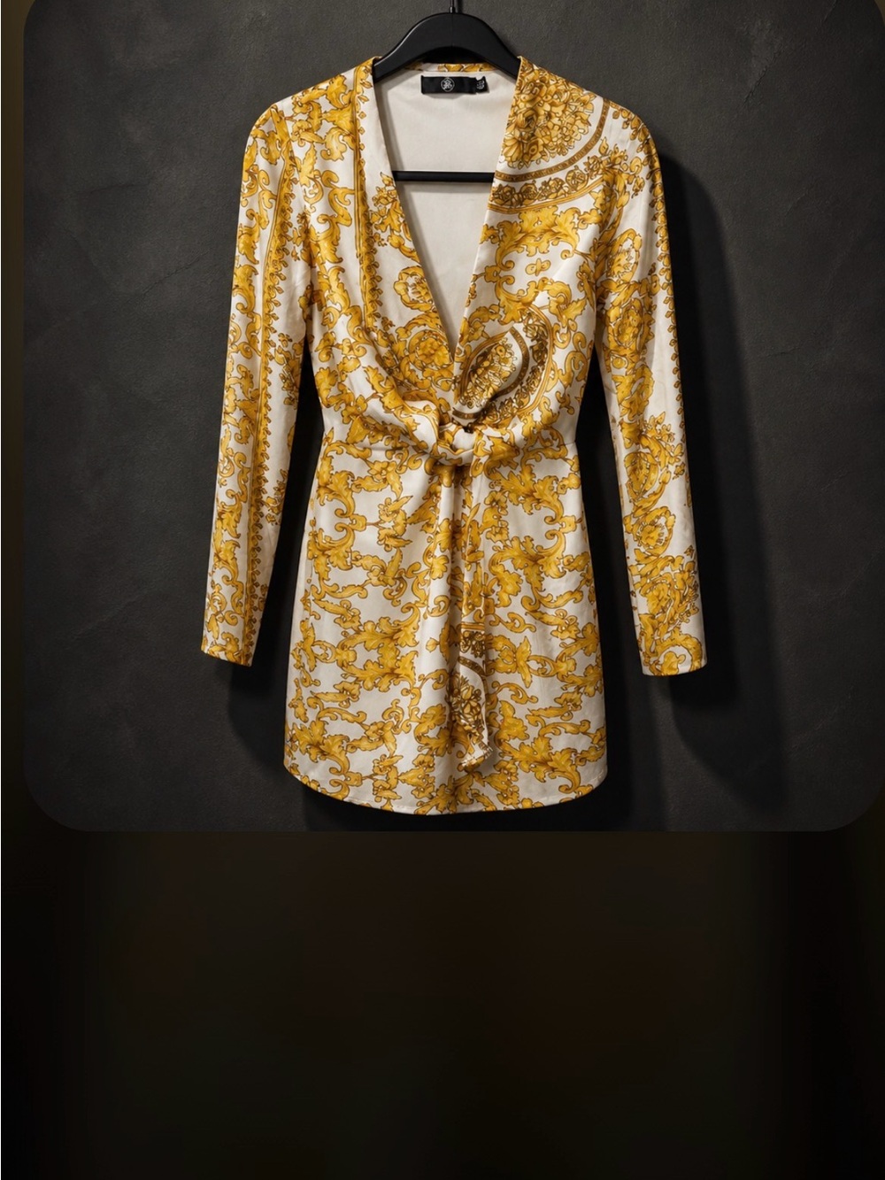 Women's Gold Baroque Print Tie-Front Sleep Robe